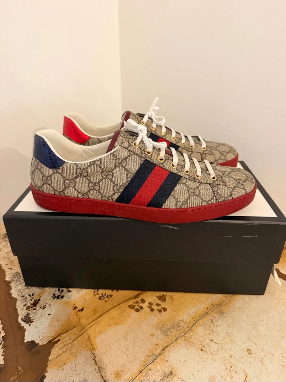 Gucci Ace GG Supreme Red mens sneaker